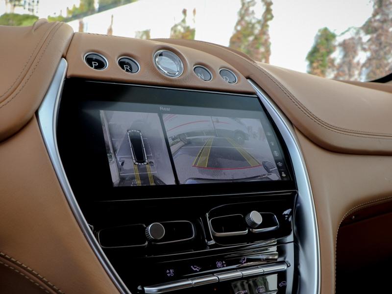 Image ASTON MARTIN DBX 4.0 V8 biturbo 550ch BVA9