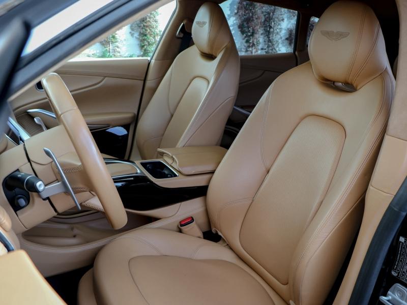 Image ASTON MARTIN DBX 4.0 V8 biturbo 550ch BVA9