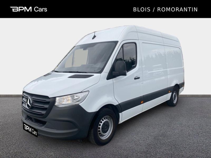 Photo MERCEDES-BENZ Sprinter Fg 315 CDI 37 3T5 First Propulsion Léger (22 500 ?HT)