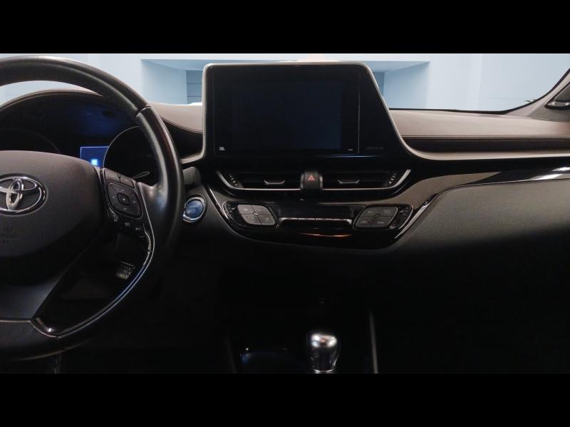 Image TOYOTA C-HR 122h Graphic 2WD E-CVT