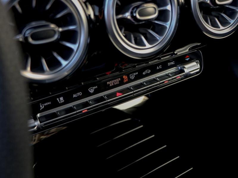 Image MERCEDES-BENZ Classe A 180 136ch AMG Line 7G-DCT