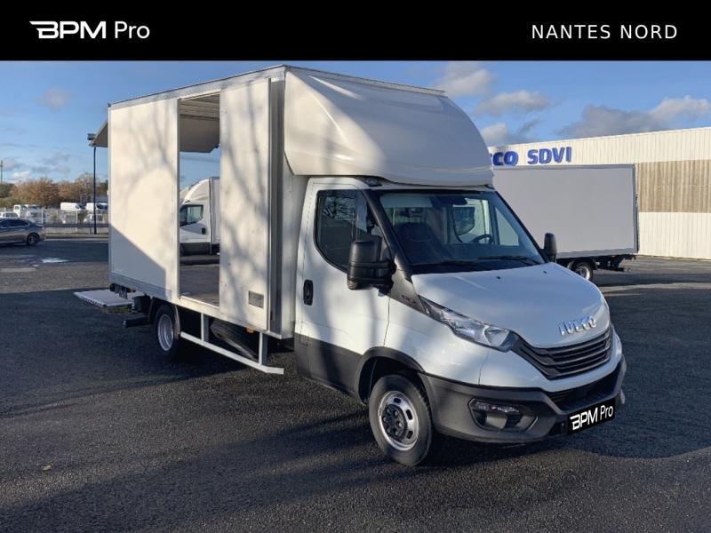 Photo IVECO Daily CCb 35-160H / CAISSE & HAYON / 3.0L 160CH / 2023 /