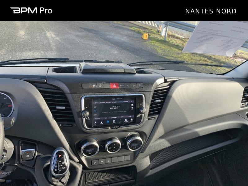 Image IVECO Daily 35S Fg 35-140H / 2.3L 140 / 35S14V12 / Hi-Matic / PORTE VERRE / GALERIE / BOITE AUTOMATIQUE /