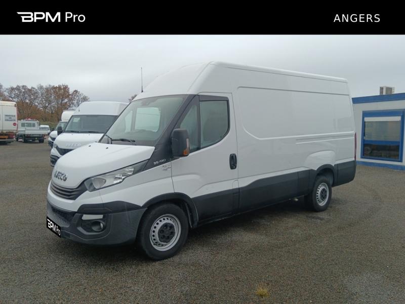 Image IVECO Daily 35S Fg 35-140H V12 / FOURGON 12m3 / 2017 / 2.3L 140CH / 35S14V12 /