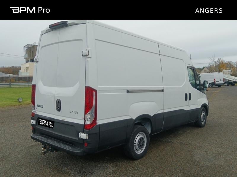 Image IVECO Daily 35S Fg 35-140H V12 / FOURGON 12m3 / 2017 / 2.3L 140CH / 35S14V12 /