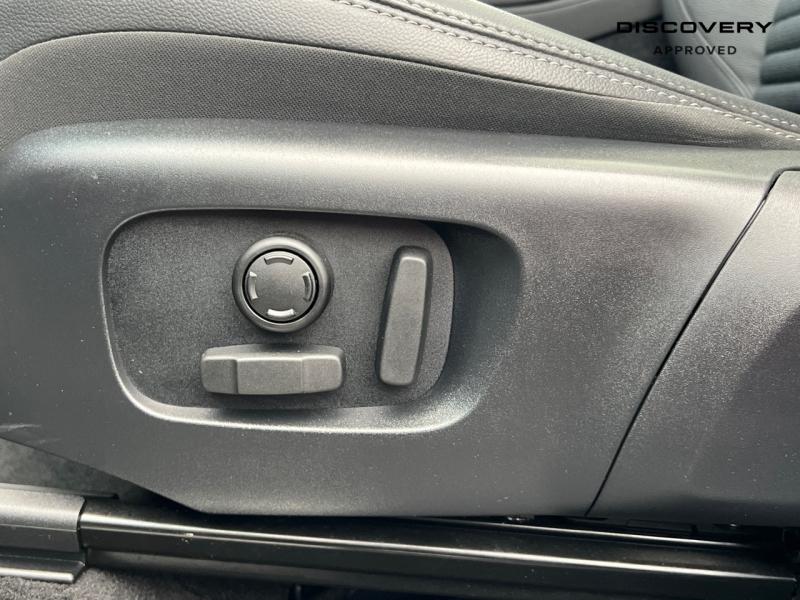 Image LAND-ROVER Discovery Sport P300e 309ch Dynamic SE