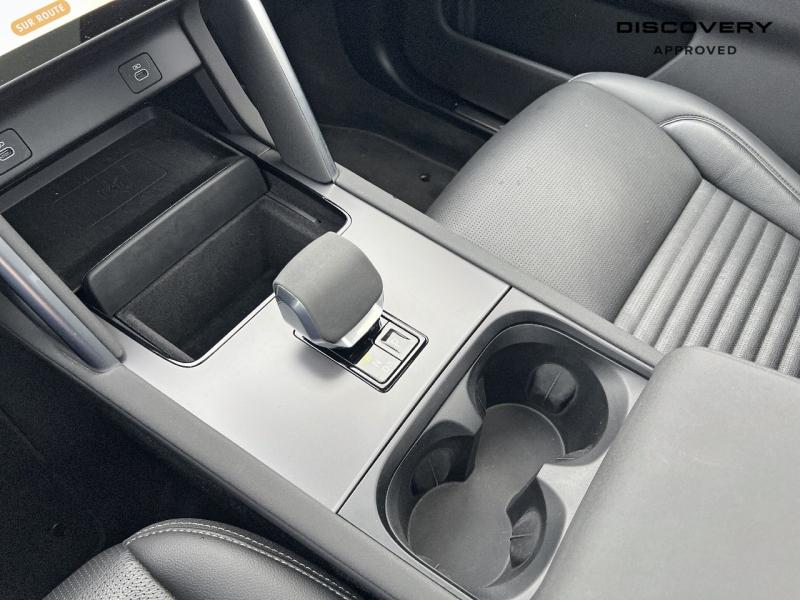Image LAND-ROVER Discovery Sport P300e 309ch Dynamic SE