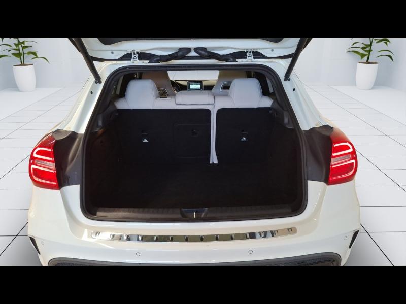 Image MERCEDES-BENZ GLA 220 CDI Fascination 7G-DCT