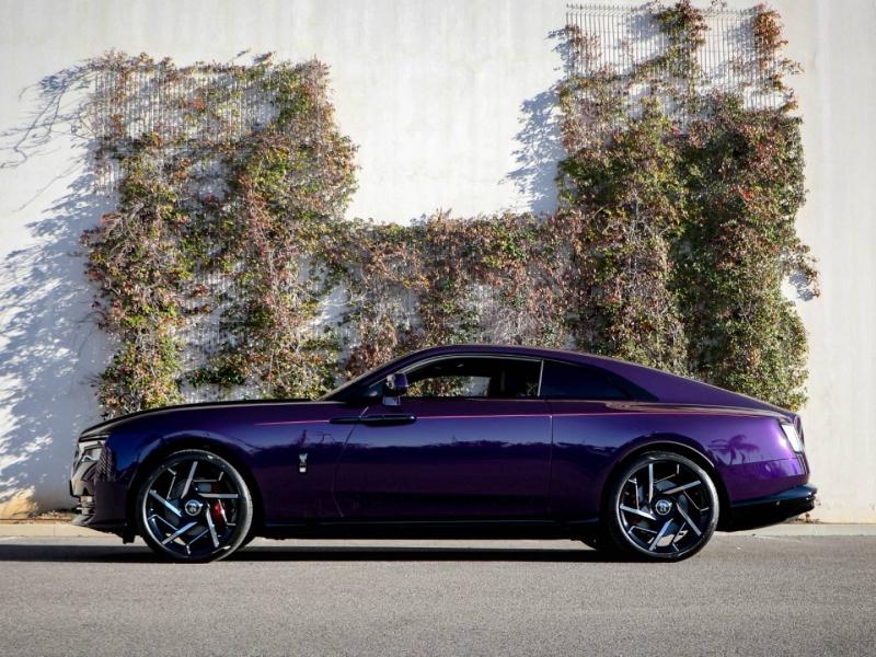 Image ROLLS-ROYCE BLACK BADGE SPECTRE Black Badge