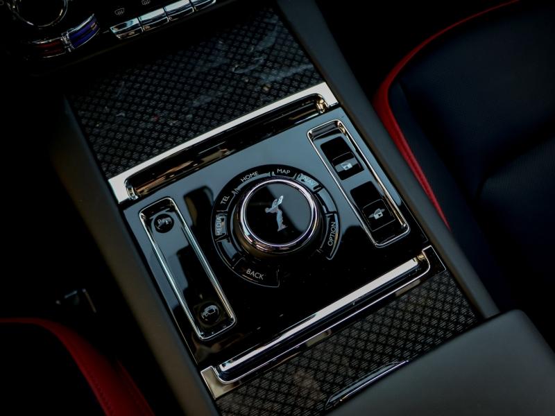 Image ROLLS-ROYCE BLACK BADGE SPECTRE Black Badge