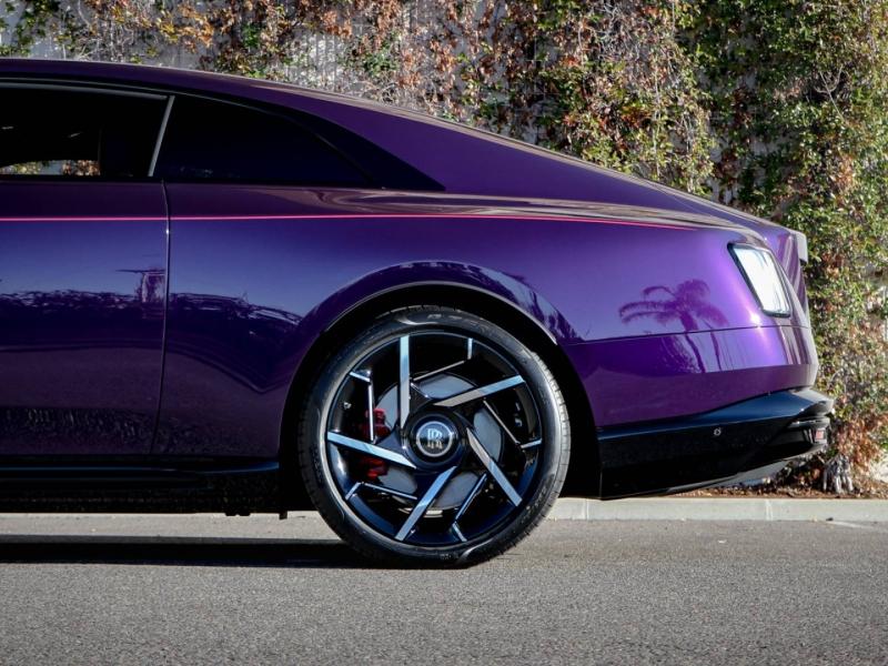 Image ROLLS-ROYCE BLACK BADGE SPECTRE Black Badge