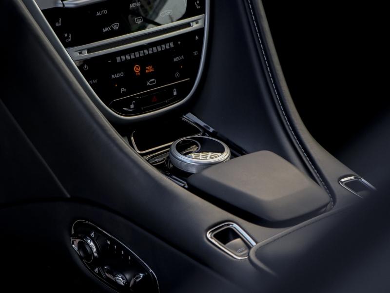 Image ASTON MARTIN DB11 VOLANTE 535ch