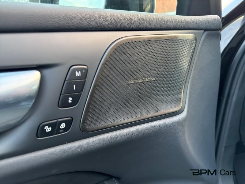 Image VOLVO V60 B4 197ch Ultra Style Dark DCT 7