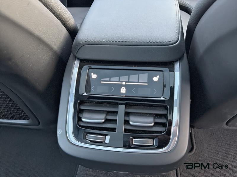 Image VOLVO V60 B4 197ch Ultra Style Dark DCT 7