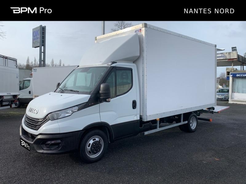 Image IVECO Daily CCb 35-160H / CAISSE & HAYON / 3L 160CH / 35C16 / 2024 /