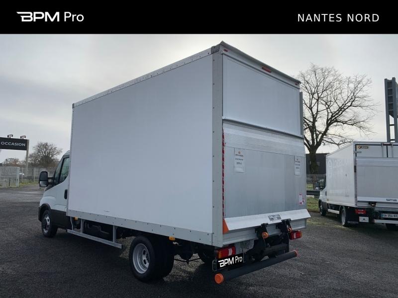 Image IVECO Daily CCb 35-160H / CAISSE & HAYON / 3L 160CH / 35C16 / 2024 /