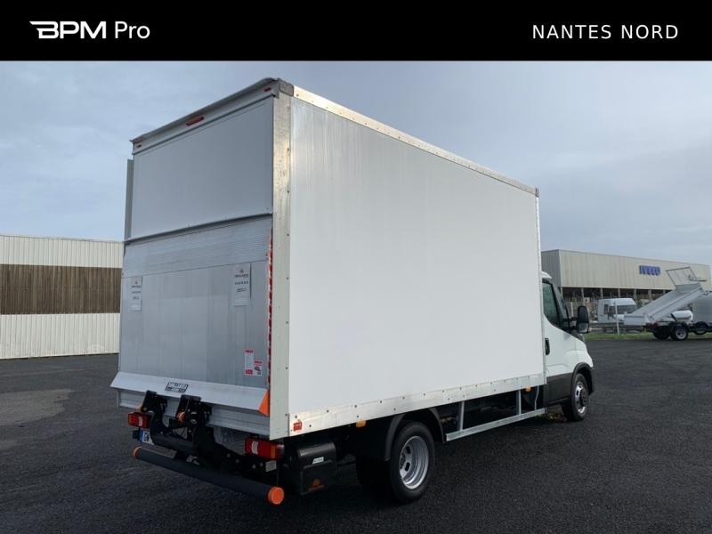 Image IVECO Daily CCb 35-160H / CAISSE & HAYON / 3L 160CH / 35C16 / 2024 /