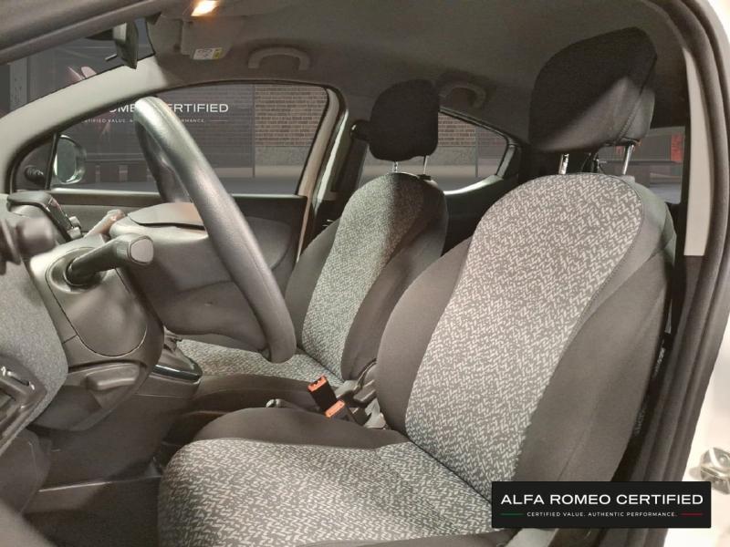 Image LANCIA Ypsilon 1.0 BSG 70CH 5P SILVER MICRO HYBRID