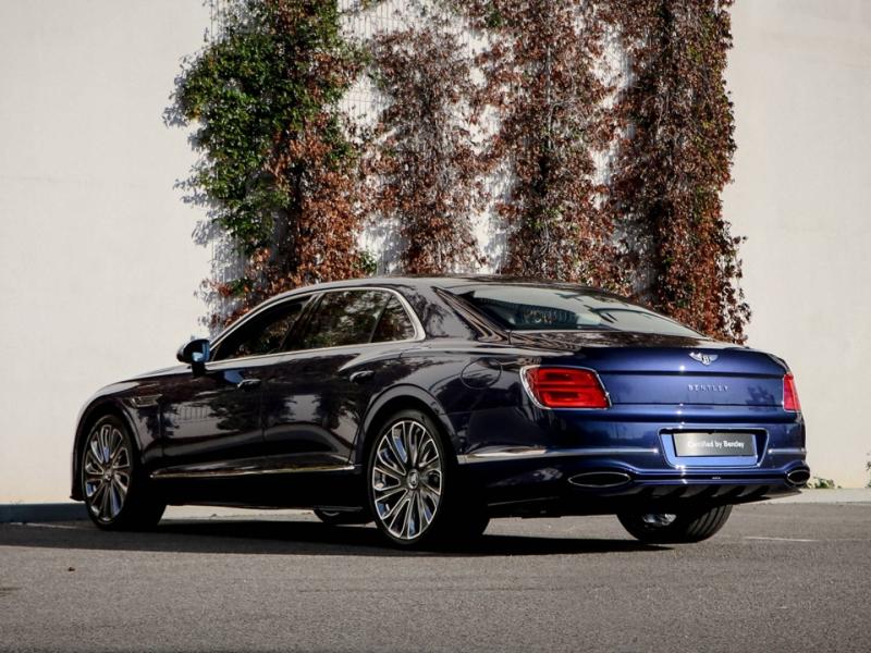 Image BENTLEY FLYING SPUR Mulliner V8 Hybrid 4.0 780ch