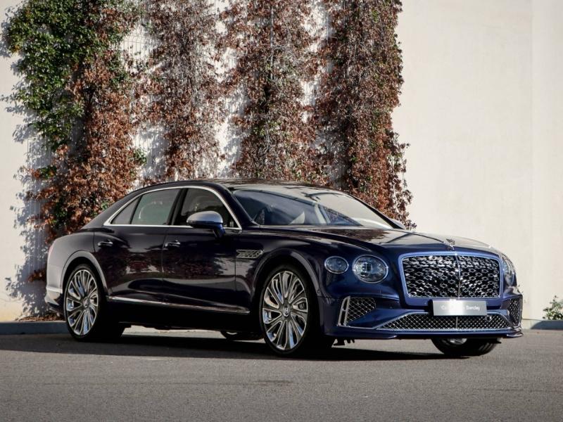 Image BENTLEY FLYING SPUR Mulliner V8 Hybrid 4.0 780ch