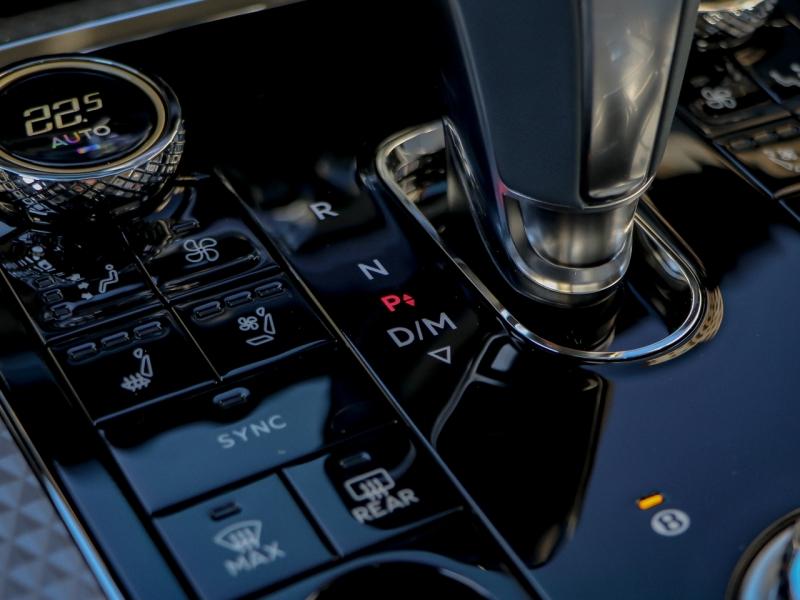 Image BENTLEY FLYING SPUR Mulliner V8 Hybrid 4.0 780ch