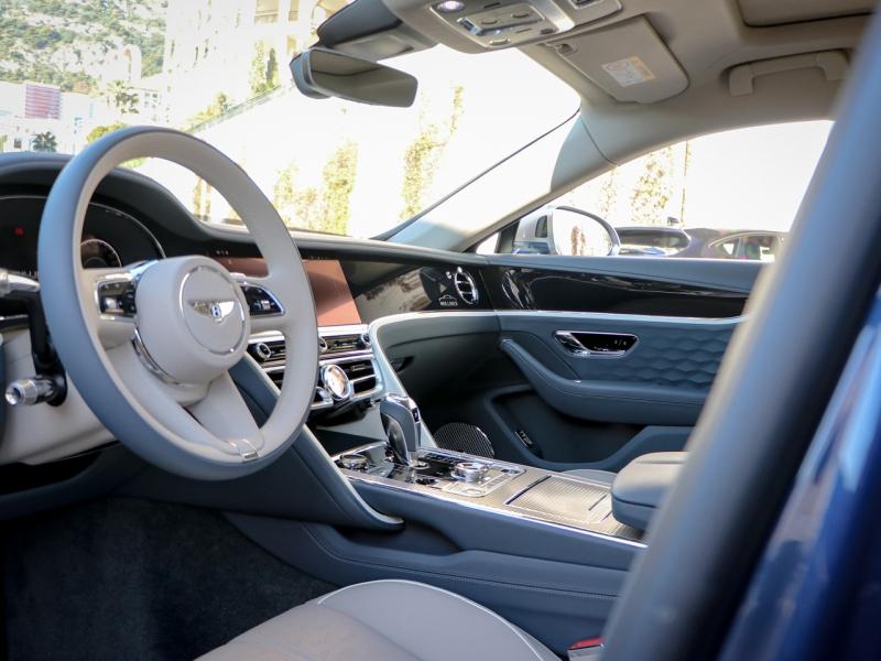 Image BENTLEY FLYING SPUR Mulliner V8 Hybrid 4.0 780ch