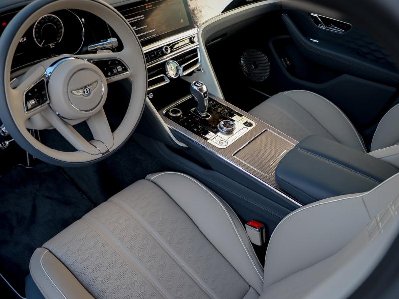 Image BENTLEY FLYING SPUR Mulliner V8 Hybrid 4.0 780ch