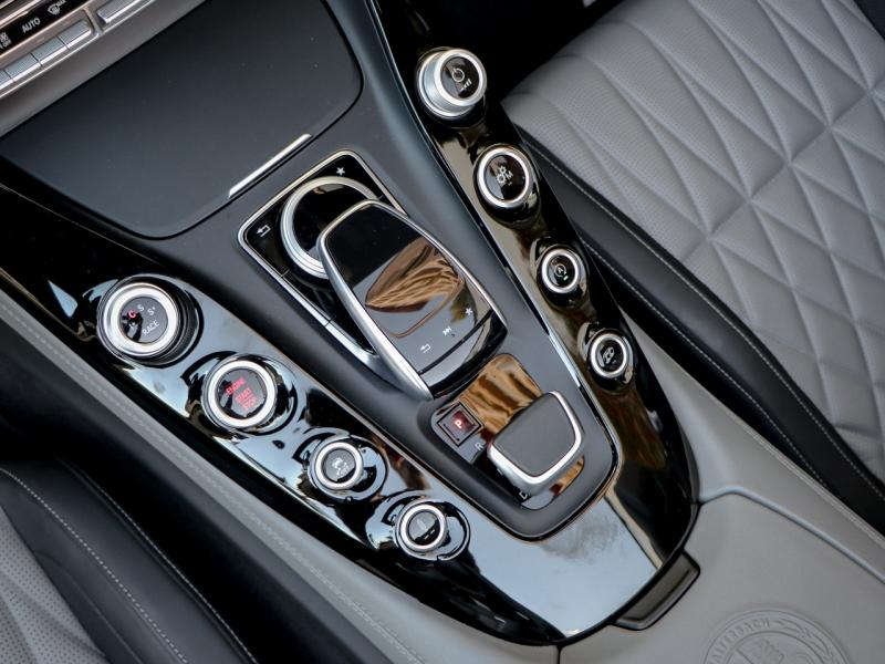 Image MERCEDES-BENZ AMG GT Roadster 4.0 V8 557ch GT C Edition 50