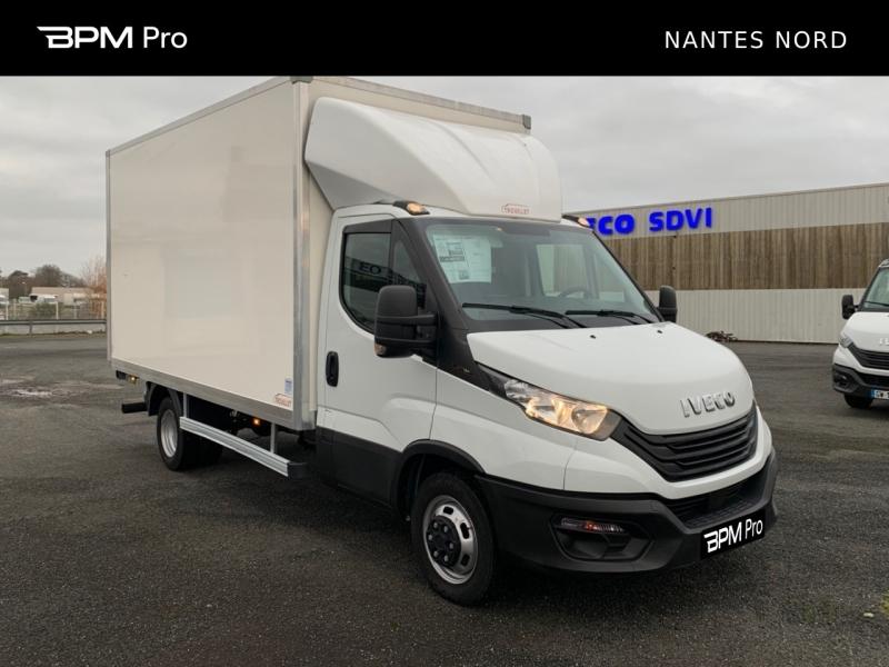 Photo IVECO Daily CCb 35-160H / 3.0 160CH / CAISSE & HAYON / 35C16 / 2023 /