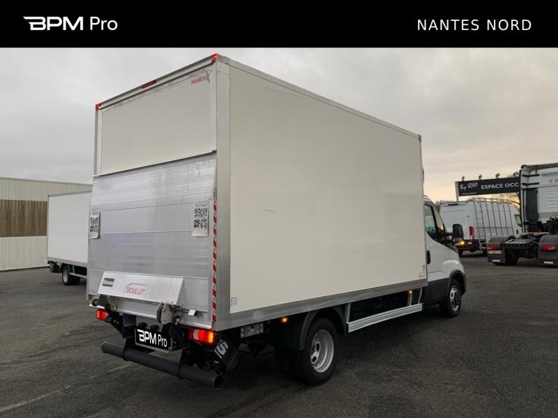 Image IVECO Daily CCb 35-160H / 3.0 160CH / CAISSE & HAYON / 35C16 / 2023 /