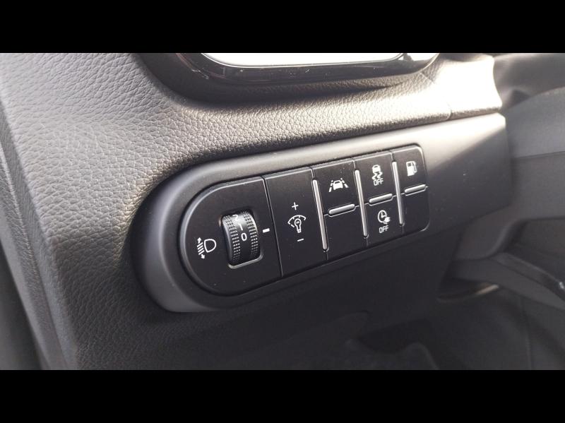 Image KIA XCeed 1.6 GDi 105ch + Plug-In 60.5ch Black & White Edition DCT6 MY22