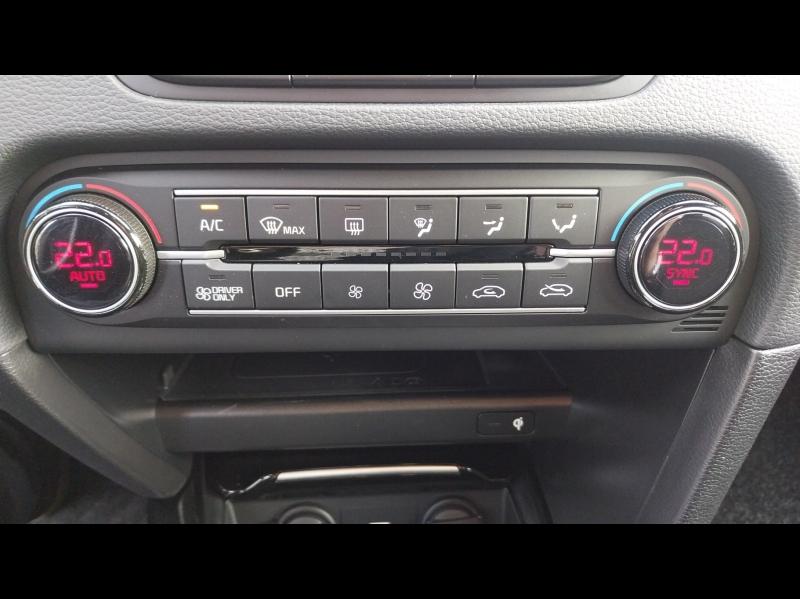 Image KIA XCeed 1.6 GDi 105ch + Plug-In 60.5ch Black & White Edition DCT6 MY22