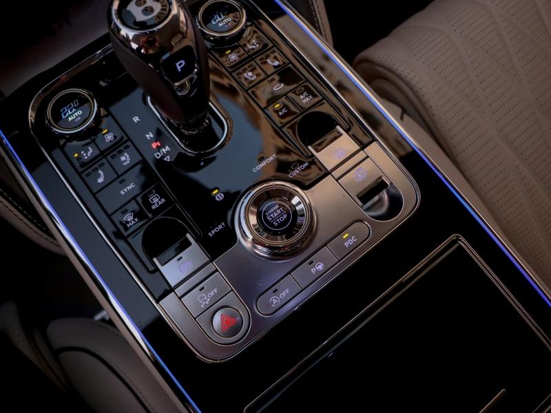 Image BENTLEY FLYING SPUR First Edition W12 6.0 635ch