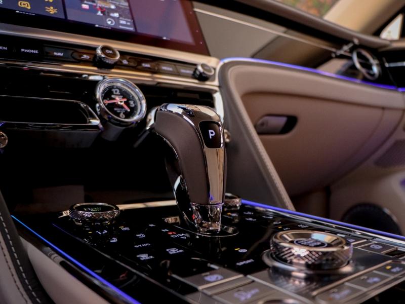 Image BENTLEY FLYING SPUR First Edition W12 6.0 635ch