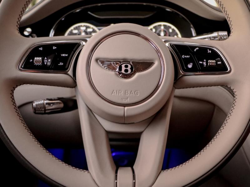 Image BENTLEY FLYING SPUR First Edition W12 6.0 635ch