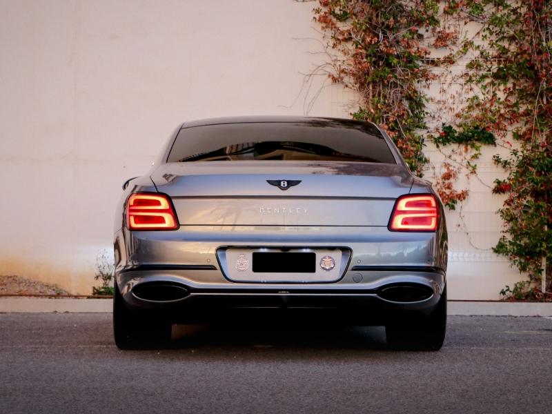 Image BENTLEY FLYING SPUR First Edition W12 6.0 635ch