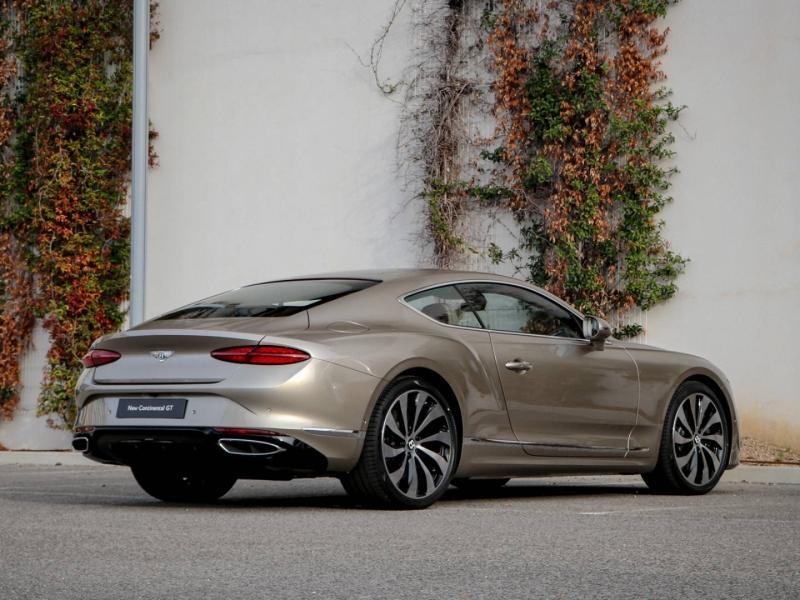Image BENTLEY CONTINENTAL GT V8 Hybrid 4.0 680ch