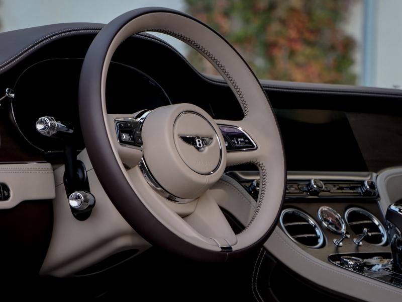 Image BENTLEY CONTINENTAL GT V8 Hybrid 4.0 680ch