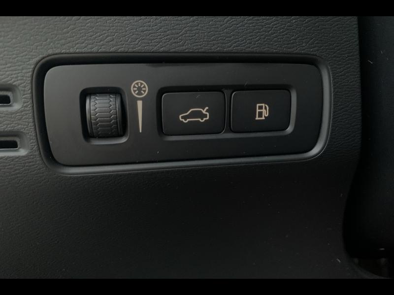 Image VOLVO XC40 T4 Recharge 129 + 82ch R-Design DCT 7