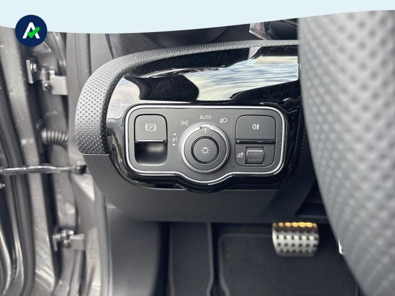 Image MERCEDES-BENZ Classe A 180 136ch Star Edition 7G-DCT