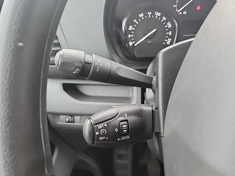 Image PEUGEOT Expert 1.5 BlueHDi 120ch S&S Standard 9 Places