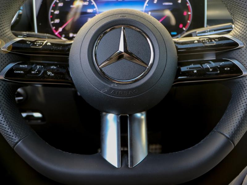 Image MERCEDES-BENZ GLC Coupé 220 d 197ch AMG Line 4Matic 9G-Tronic