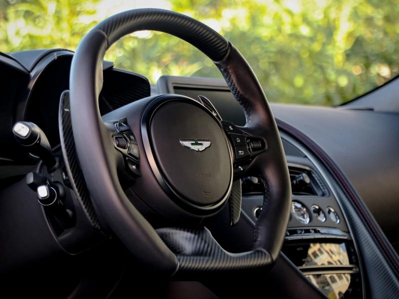 Image ASTON MARTIN DBS COUPE Ultimate