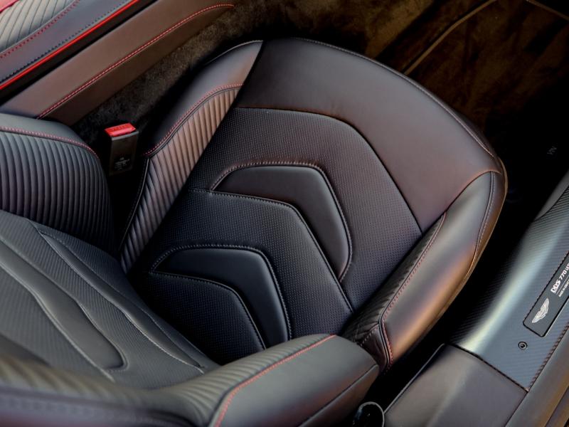 Image ASTON MARTIN DBS COUPE Ultimate