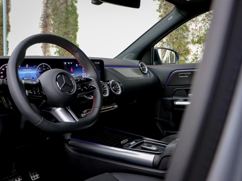 Image MERCEDES-BENZ Gla 180 d