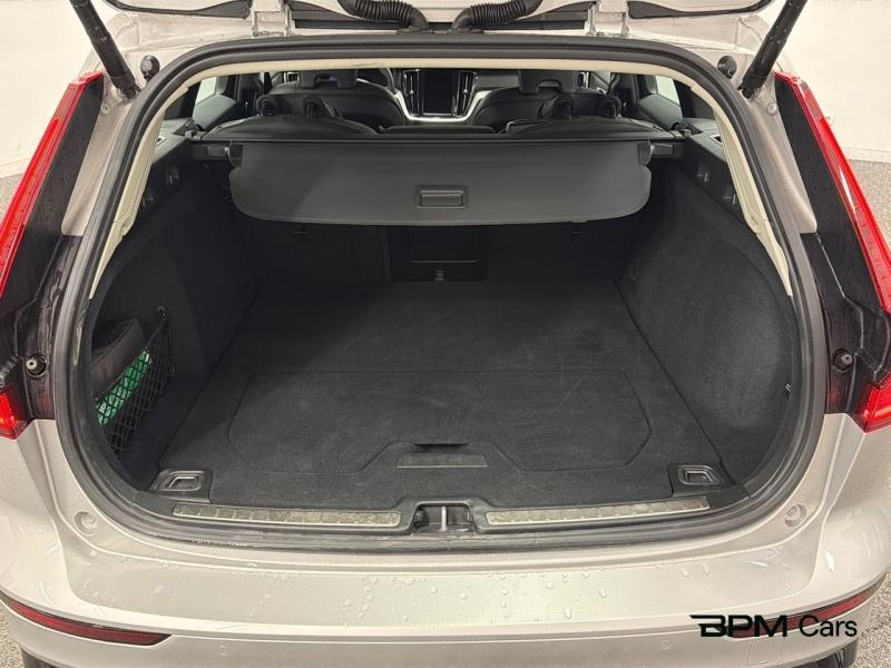 Image VOLVO V60 B4 197ch Plus Style Dark DCT 7