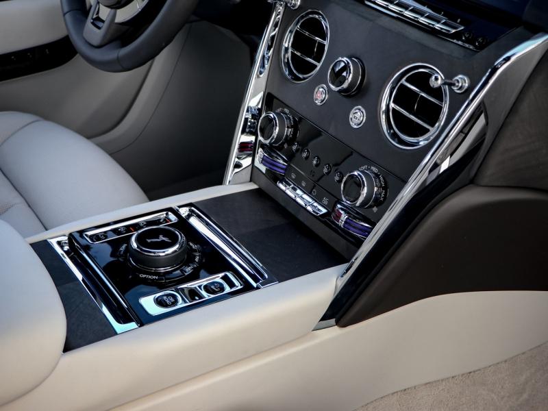 Image ROLLS-ROYCE Cullinan V12 6.75 Bi-Turbo 571ch