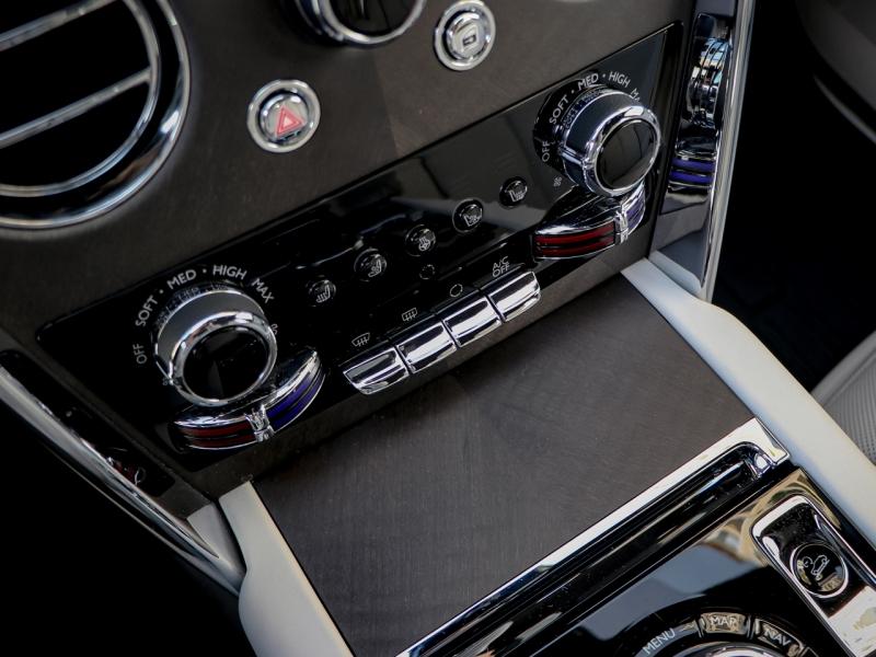 Image ROLLS-ROYCE Cullinan V12 6.75 Bi-Turbo 571ch