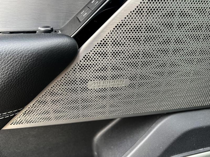 Image LAND-ROVER Range Rover Velar 2.0P 300ch R-Dynamic SE AWD BVA