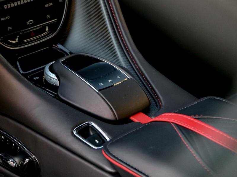 Image ASTON MARTIN DBS COUPÉ Superleggera Ultimate 1 of 199